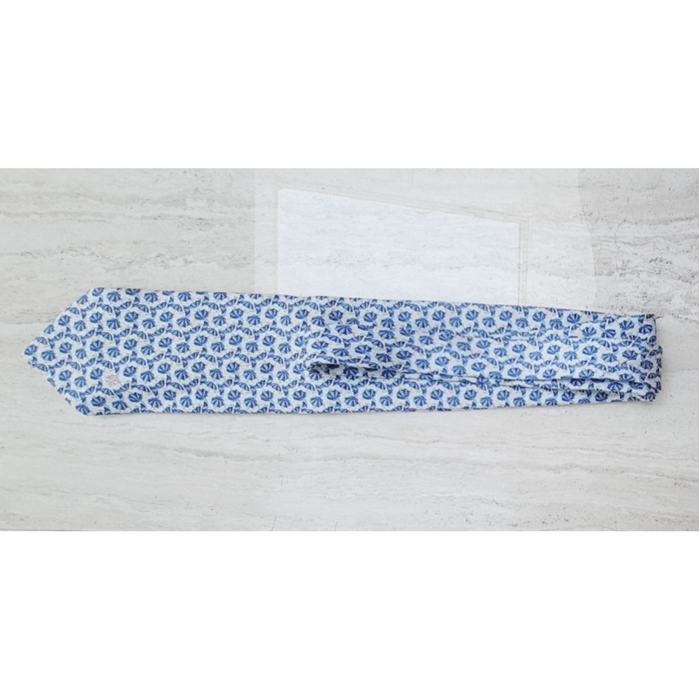 BURBERRY NECKTIE 100% SILK MADE IN ITALY an Authentic Umbrella Preppy Designer